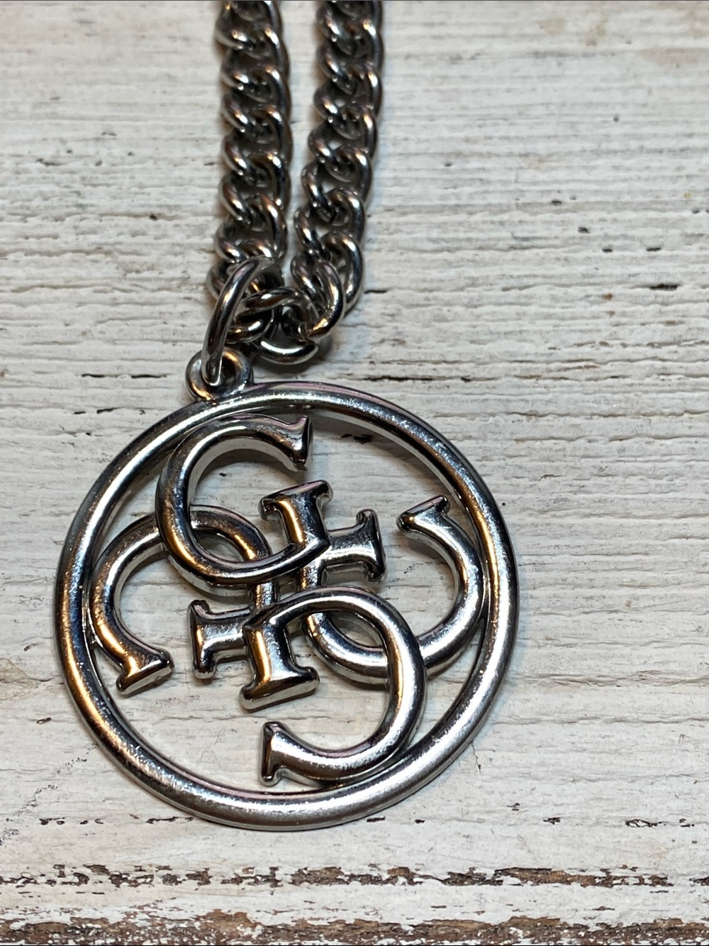 3📚/$25 GUESS Silver Logo Pendant Charm - Picture 2 of 6